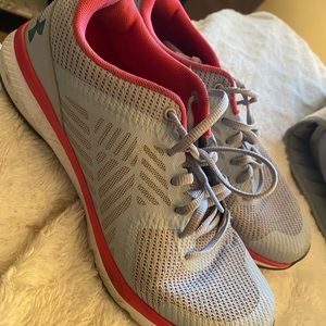 Under Armor Tennis Shoes